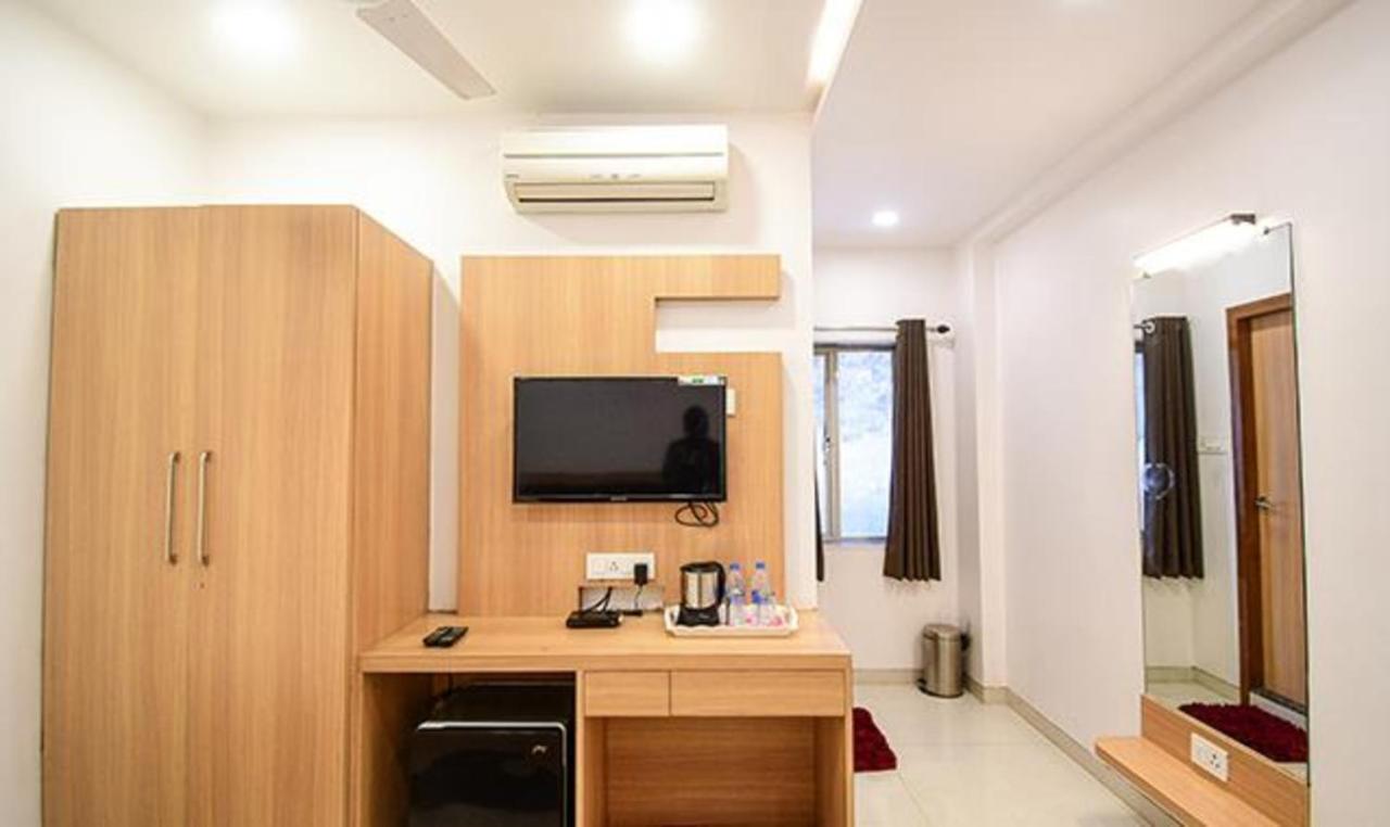 Fabhotel Stay Inn International - Nr Sealdah Station كولكاتا المظهر الخارجي الصورة