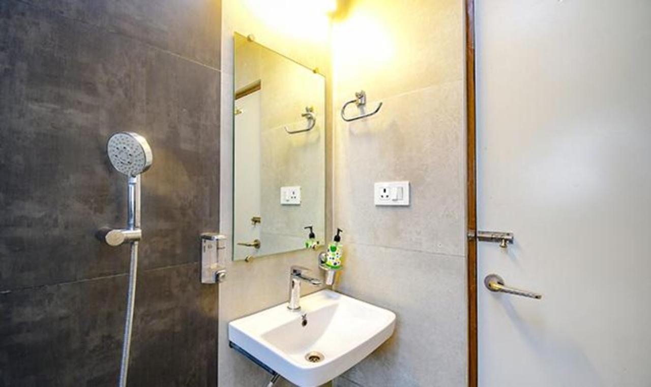 Fabhotel Stay Inn International - Nr Sealdah Station كولكاتا المظهر الخارجي الصورة